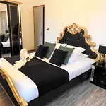 Отель Saint-sauveur 3*