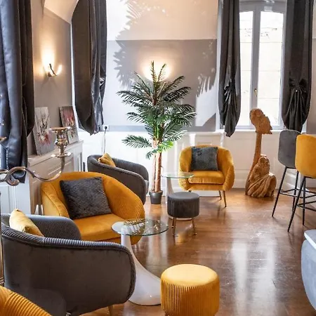 Saint-sauveur Hotel